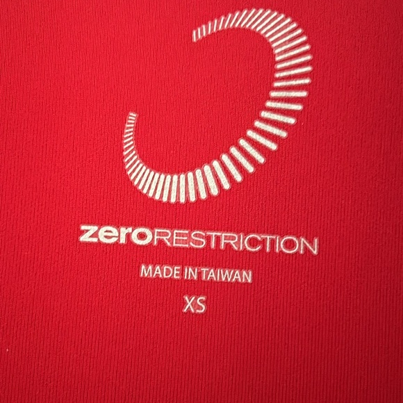 NWT Zero Restriction XS Crimson Sofia Pullover - Picture 9 of 16